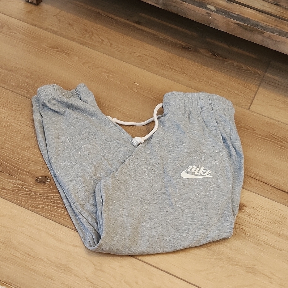 Nike Gray light weight Sweatpants, XS